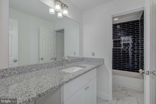 6810 ASHLEYS CROSSING CT, Temple Hills, MD 20748