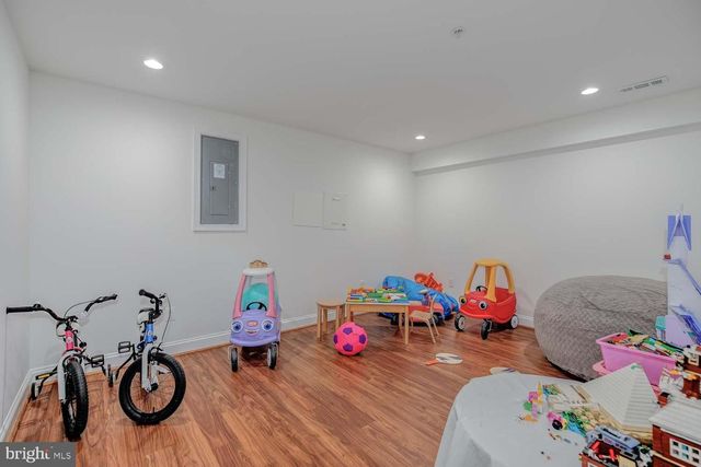 6810 ASHLEYS CROSSING CT, Temple Hills, MD 20748