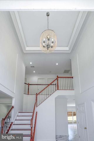 6810 ASHLEYS CROSSING CT, Temple Hills, MD 20748