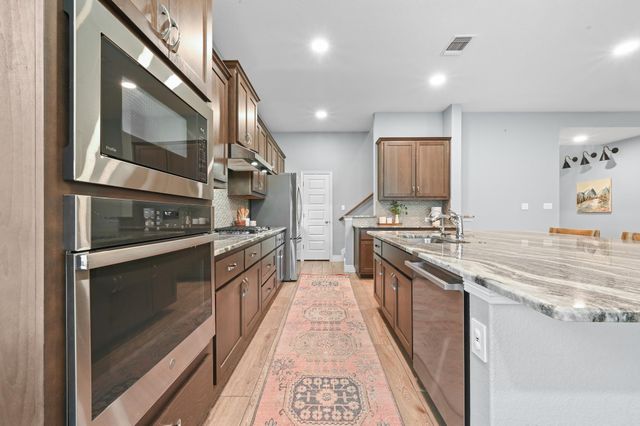 154 Ashleaf DR, Buda, TX 78610