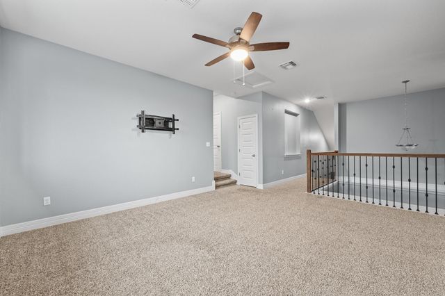 154 Ashleaf DR, Buda, TX 78610