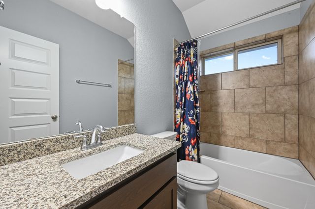 154 Ashleaf DR, Buda, TX 78610