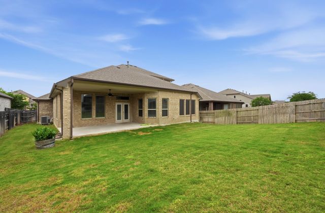 154 Ashleaf DR, Buda, TX 78610