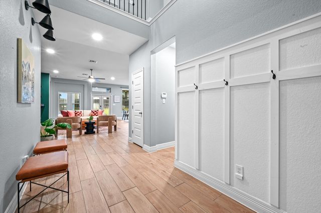 154 Ashleaf DR, Buda, TX 78610