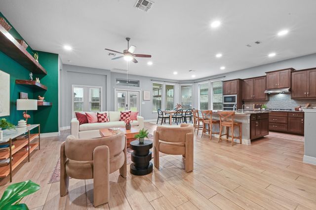 154 Ashleaf DR, Buda, TX 78610