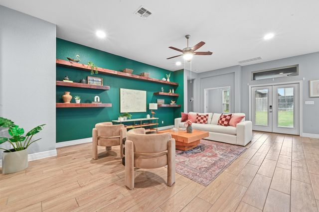 154 Ashleaf DR, Buda, TX 78610