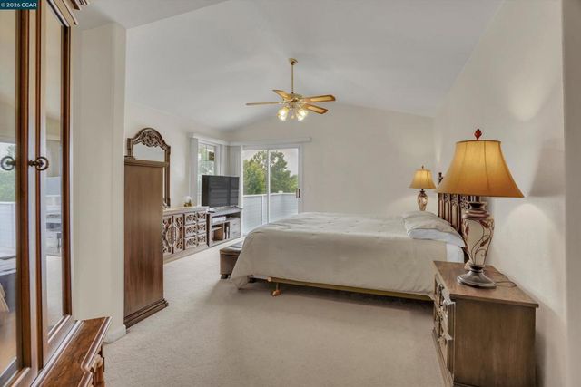 160 Meadow Brook Ct, Oakley, CA 94561