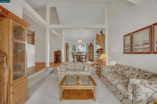 160 Meadow Brook Ct, Oakley, CA 94561