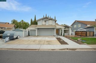 160 Meadow Brook Ct, Oakley, CA 94561