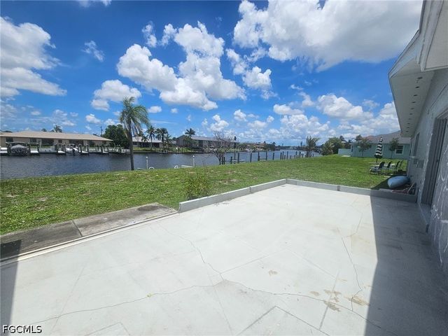 3810 SE 12th AVE 2, Cape Coral, FL 33904