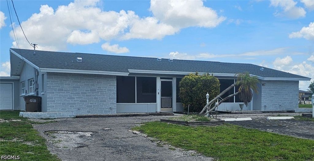 3810 SE 12th AVE 2, Cape Coral, FL 33904