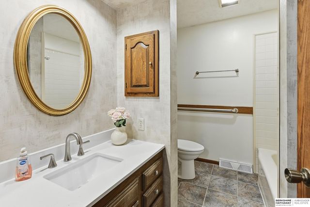 602 Pine Street, South Bend, NE 68058