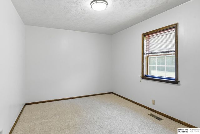 602 Pine Street, South Bend, NE 68058