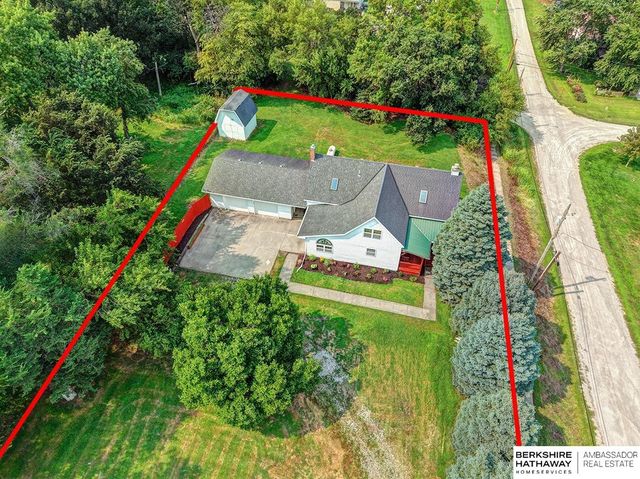 602 Pine Street, South Bend, NE 68058