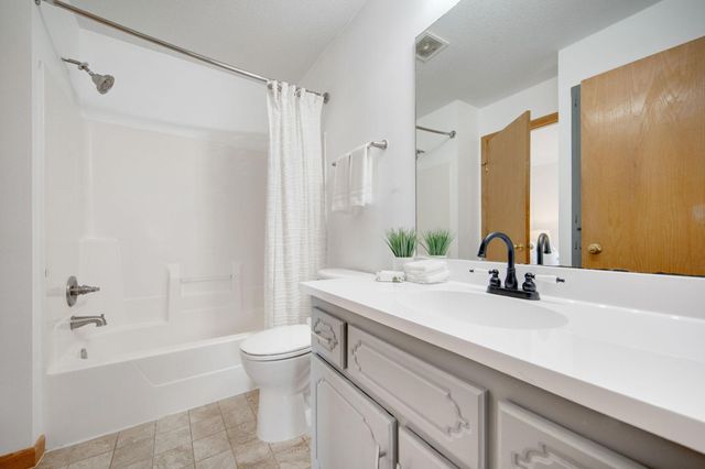 3455 Kahler Drive NE, Saint Michael, MN 55376
