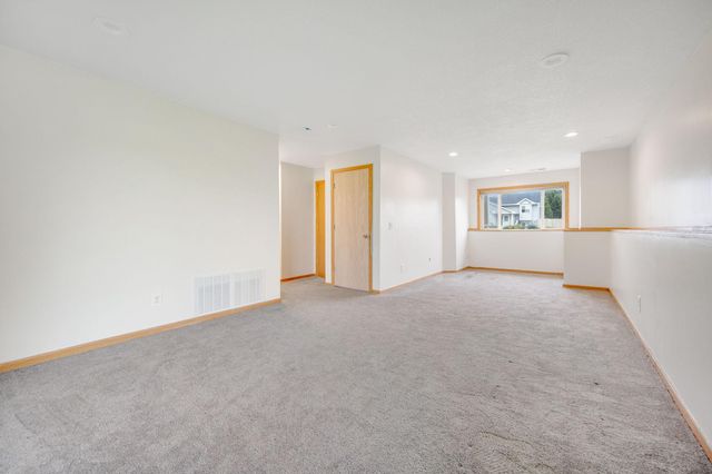 3455 Kahler Drive NE, Saint Michael, MN 55376