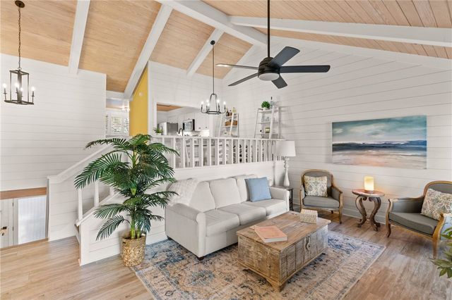 257 Moss Oak Lane 257, St Simons Island, GA 31522