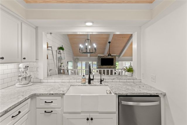 257 Moss Oak Lane 257, St Simons Island, GA 31522