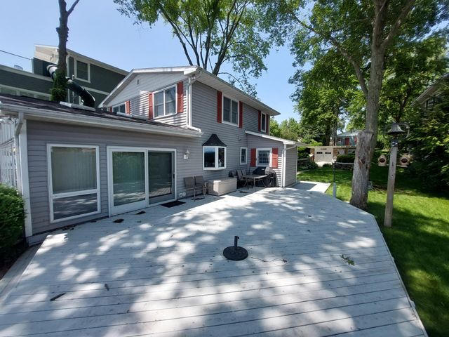 23675 N Shore Drive, Edwardsburg, MI 49112