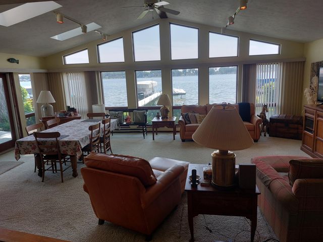 23675 N Shore Drive, Edwardsburg, MI 49112