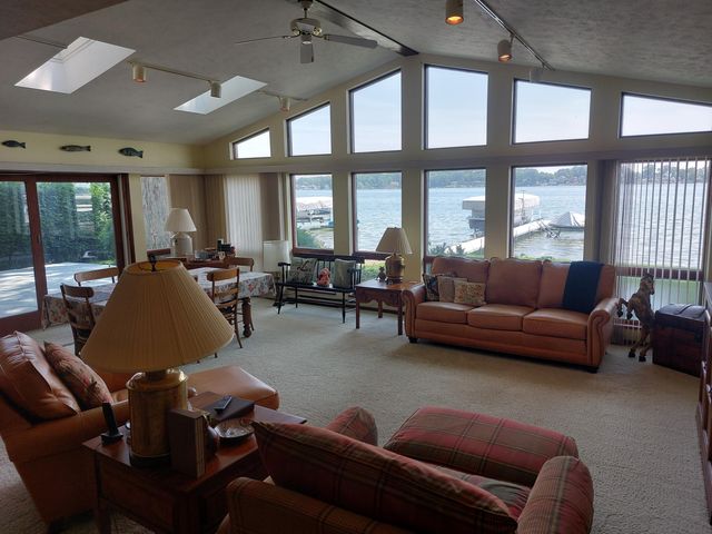 23675 N Shore Drive, Edwardsburg, MI 49112