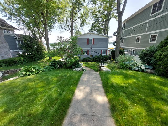 23675 N Shore Drive, Edwardsburg, MI 49112