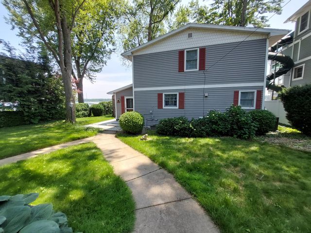 23675 N Shore Drive, Edwardsburg, MI 49112