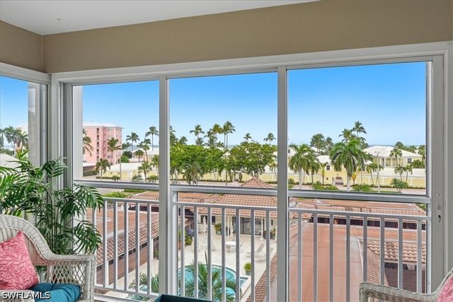 2600 Gulf Shore BLVD N 42, Naples, FL 34103