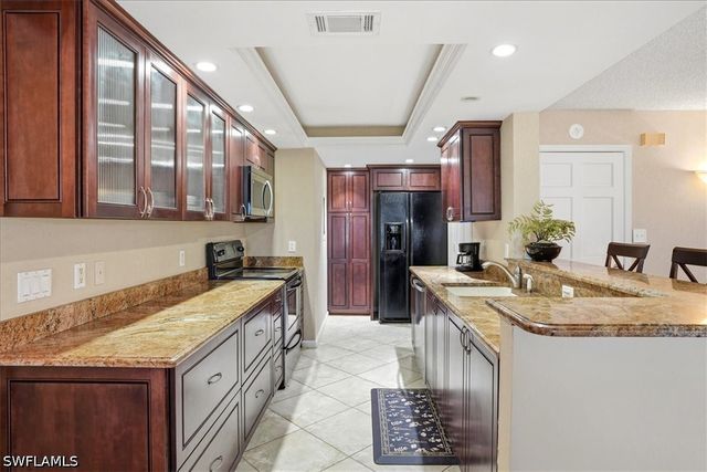 2600 Gulf Shore BLVD N 42, Naples, FL 34103