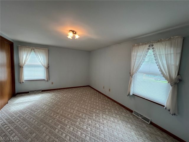 6030 Firestone Road NE, Canton, OH 44721
