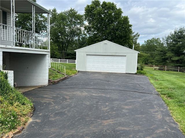 6030 Firestone Road NE, Canton, OH 44721