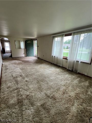 6030 Firestone Road NE, Canton, OH 44721