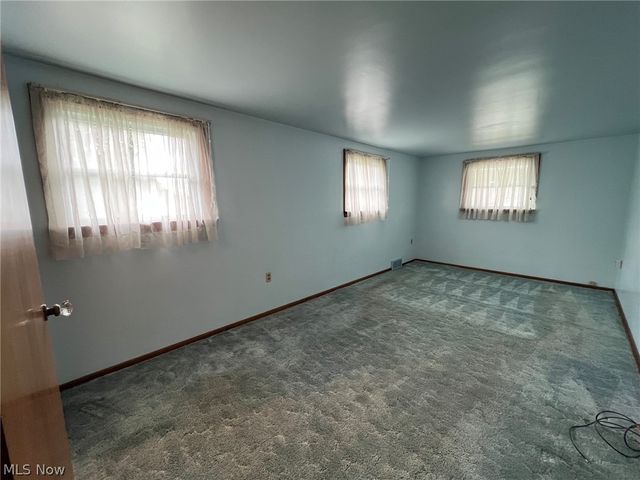 6030 Firestone Road NE, Canton, OH 44721