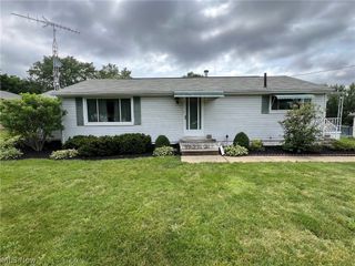 6030 Firestone Road NE, Canton, OH 44721