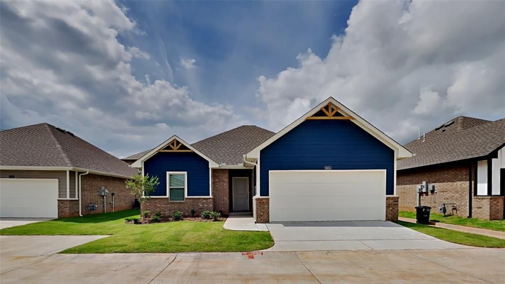 6904 Labelle Drive, Warr Acres, OK 73132