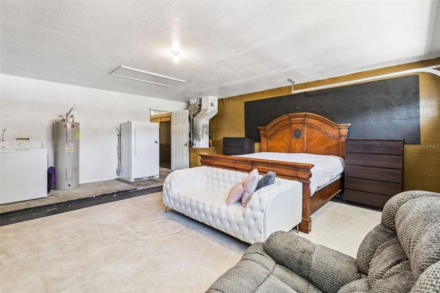 11526 HUGGINS STREET, Leesburg, FL 34788