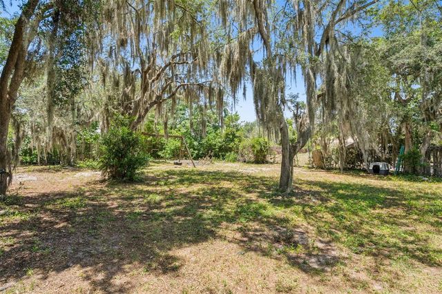 11526 HUGGINS STREET, Leesburg, FL 34788