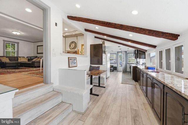 11641 GLEN RD, Potomac, MD 20854