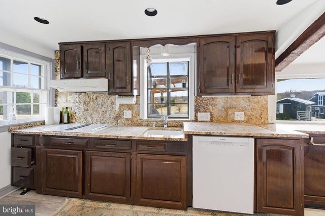 11641 GLEN RD, Potomac, MD 20854