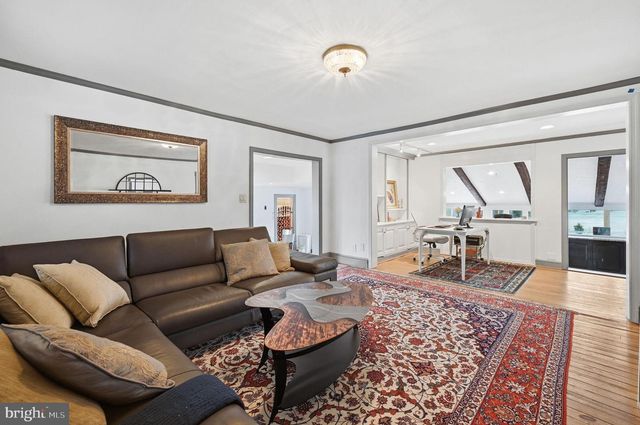 11641 GLEN RD, Potomac, MD 20854