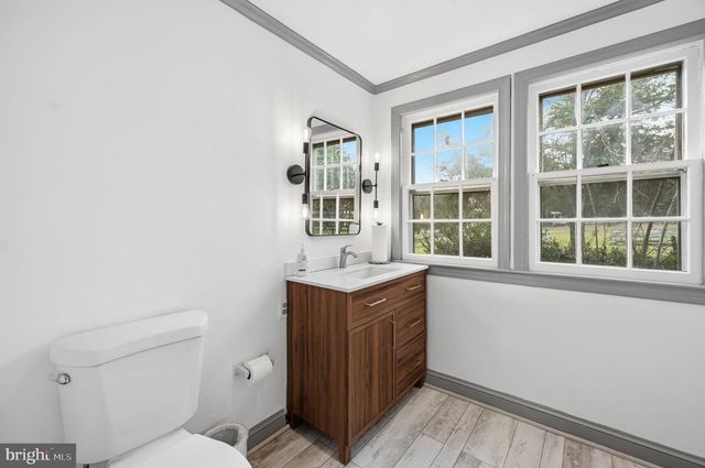 11641 GLEN RD, Potomac, MD 20854