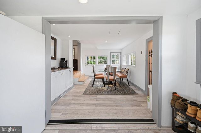 11641 GLEN RD, Potomac, MD 20854