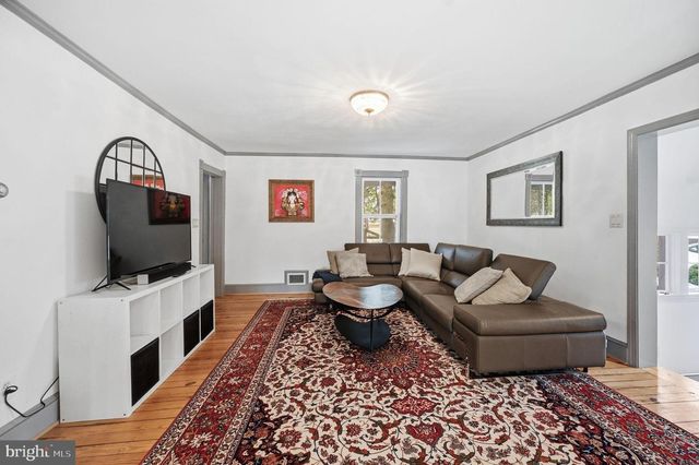 11641 GLEN RD, Potomac, MD 20854