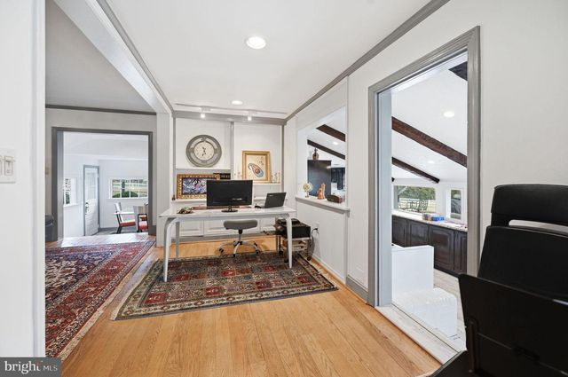 11641 GLEN RD, Potomac, MD 20854