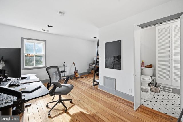 11641 GLEN RD, Potomac, MD 20854