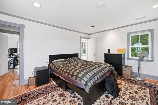 11641 GLEN RD, Potomac, MD 20854