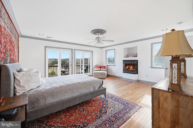 11641 GLEN RD, Potomac, MD 20854