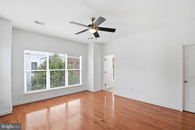 5610 LUSTINE, Hyattsville, MD 20781