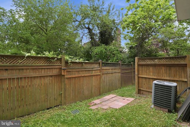 5610 LUSTINE, Hyattsville, MD 20781