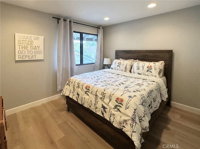 26 Belmonte, Irvine, CA 92620